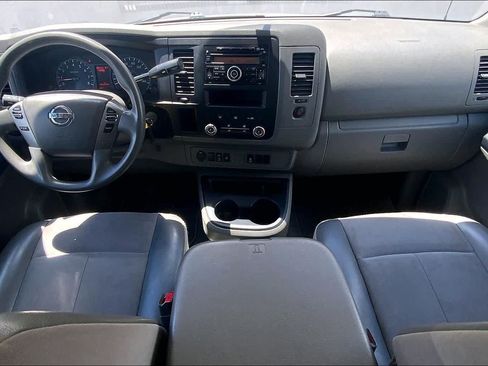 Used 2016 Nissan NV 3500 SV RWD image 10