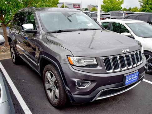 Used 2014 Jeep Grand Cherokee Limited w/ Luxury Group II AWD/4WD image 3