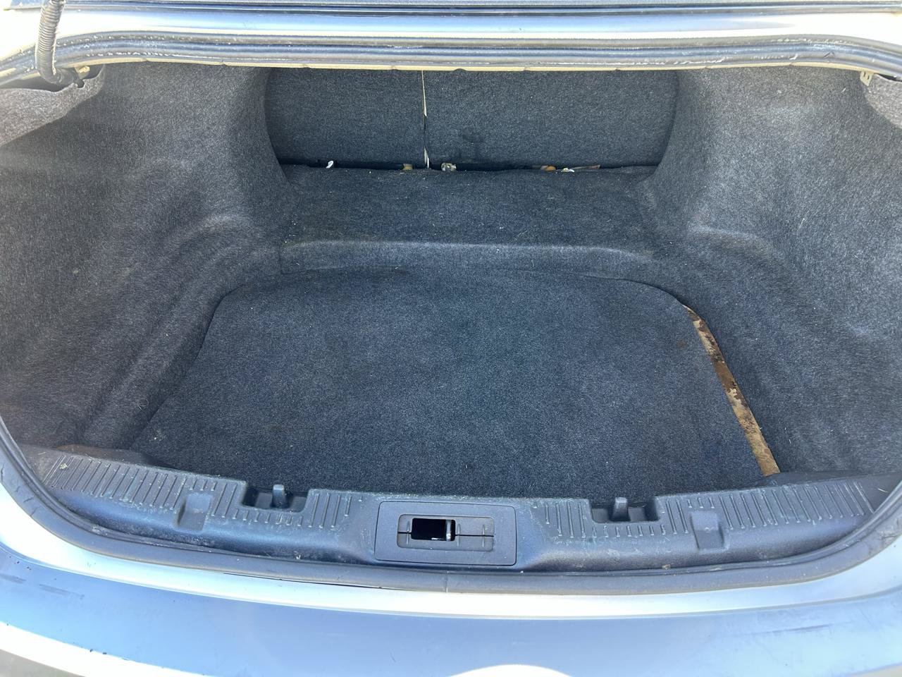 Used 2016 Ford Taurus SE FWD image 17