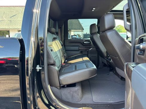 Used 2020 GMC Sierra 2500 Denali w/ Denali Ultimate Package AWD/4WD image 28