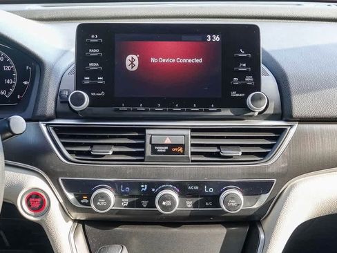 Used 2018 Honda Accord LX image 12