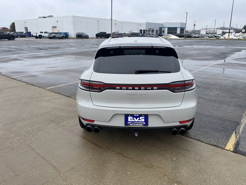 Used 2020 Porsche Macan Turbo image 7