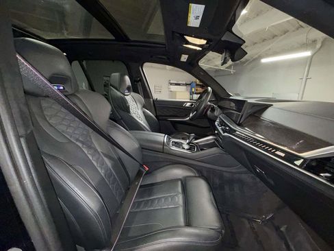 Used 2025 BMW X5 M Competition w/ Executive Package image 14