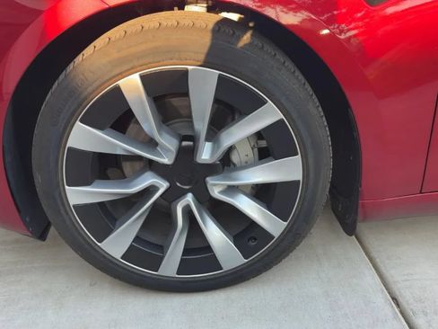Used 2024 Tesla Model 3 Long Range AWD/4WD image 4