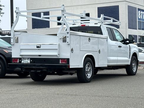 New 2025 Ford F350 XL w/ XL Chrome Package image 4