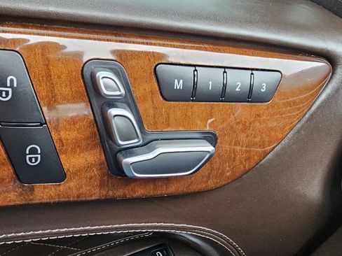 Used 2019 Mercedes-Benz GLS 550 4MATIC image 17