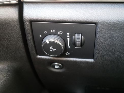 Used 2019 Jeep Grand Cherokee Limited X AWD/4WD image 26