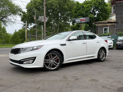 Used 2013 Kia Optima SX w/ Limited Pkg FWD image 5