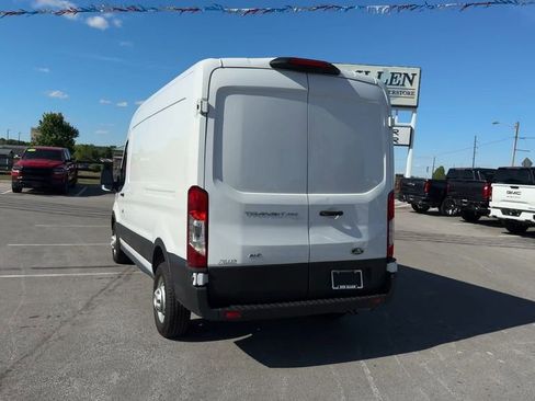Used 2023 Ford Transit 250 Medium Roof AWD image 5