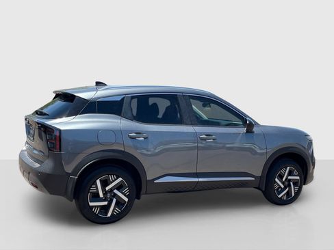 New 2026 Nissan Kicks SV FWD image 4