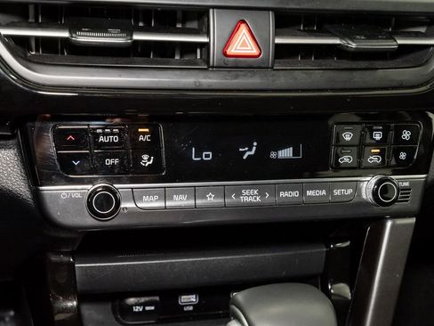 Certified 2024 Kia Seltos X-Line AWD/4WD image 19