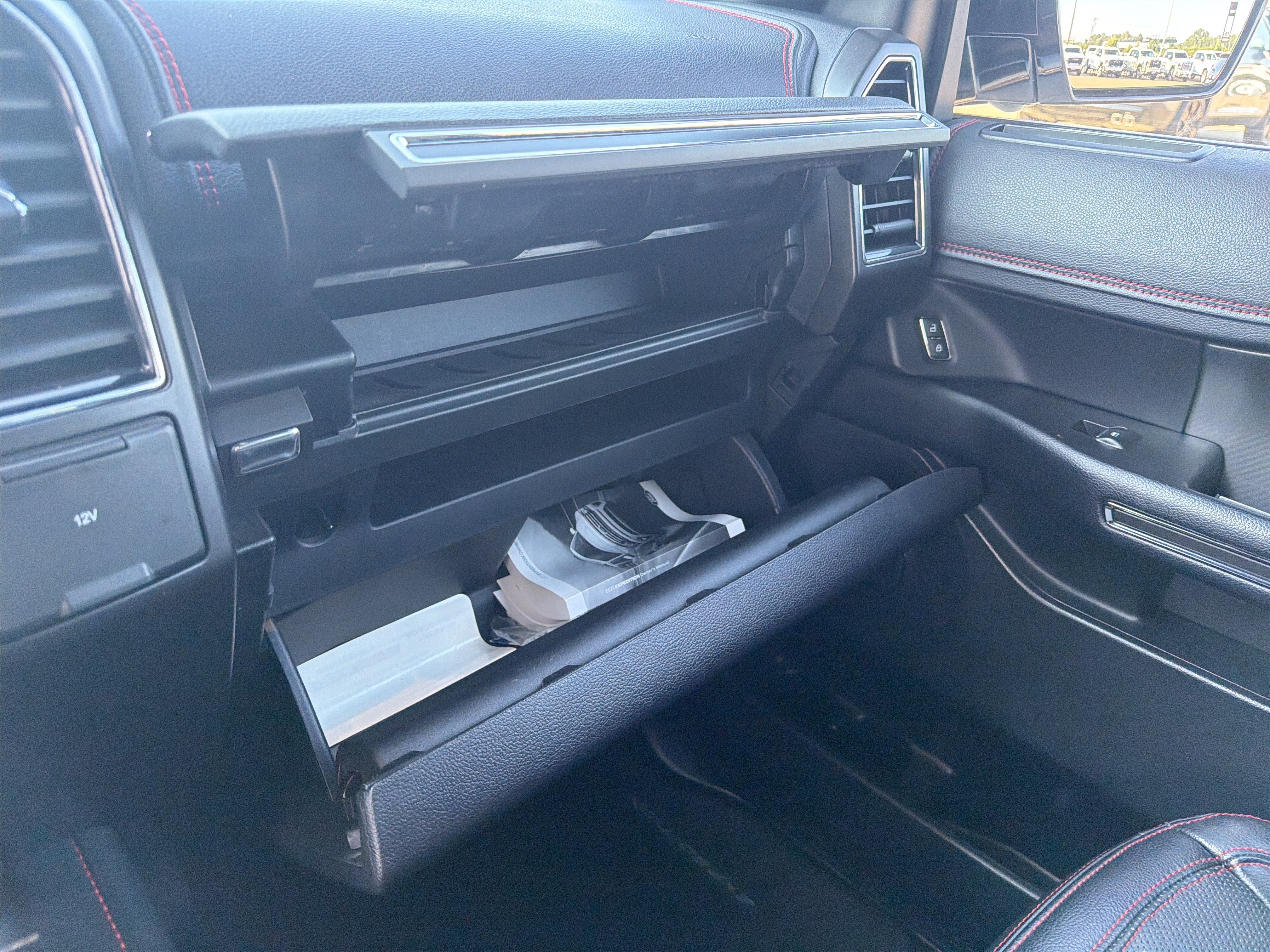 Used 2021 Ford Expedition Limited RWD image 10
