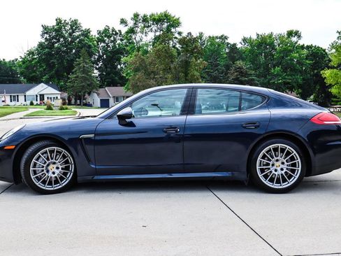 Used 2016 Porsche Panamera Edition image 4