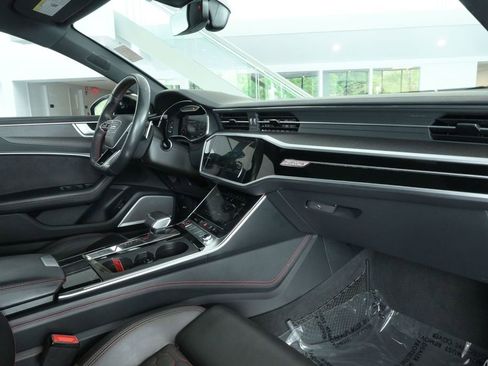 Used 2022 Audi RS 7 Sportback w/ Black Optic Package AWD/4WD image 29