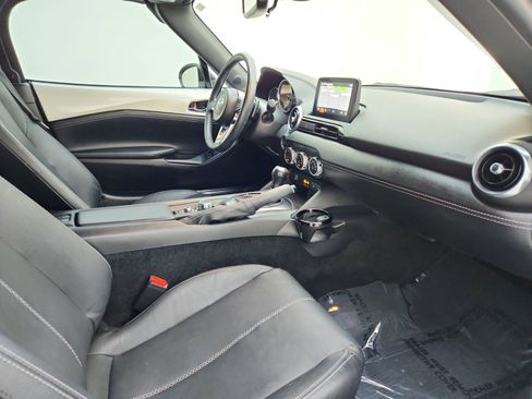 Used 2022 MAZDA MX-5 Miata Grand Touring w/ Weather Package RWD image 27