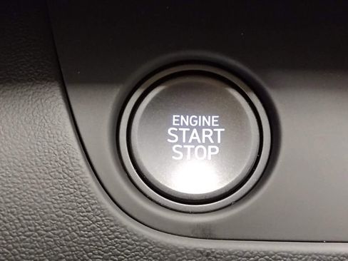 New 2026 Hyundai Elantra Sport FWD image 31