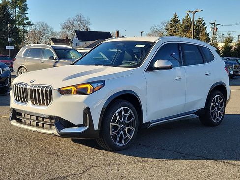 Certified 2023 BMW X1 xDrive28i w/ Convenience Package image 3