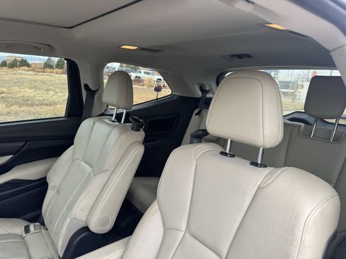 Used 2019 Subaru Ascent Limited image 15