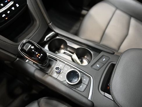 Used 2025 Cadillac XT5 Premium Luxury image 19