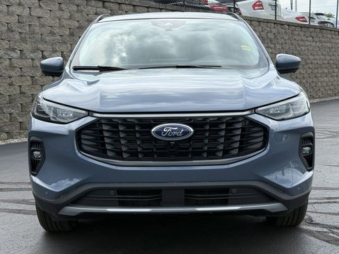 Used 2024 Ford Escape SE w/ PHEV Premium Package image 40