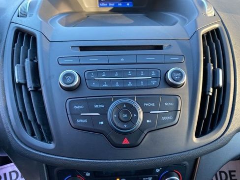 Used 2018 Ford Escape SE image 28