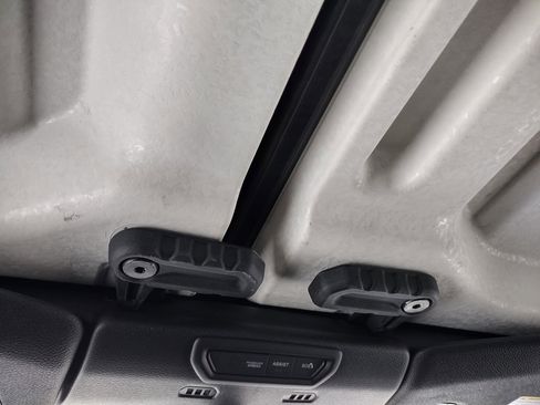 Used 2023 Jeep Wrangler Sahara image 34