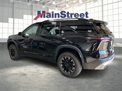 Used 2025 Chevrolet Traverse Z71