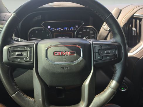 Used 2022 GMC Sierra 2500 AT4 w/ AT4 Premium Plus Package AWD/4WD image 12
