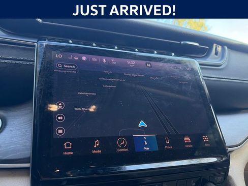 Used 2021 Jeep Grand Cherokee L Limited AWD/4WD image 27