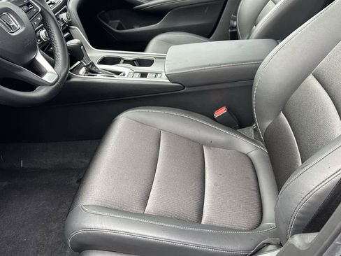 Used 2022 Honda Accord Sport image 12