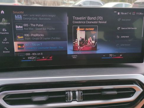 Used 2023 BMW 330i xDrive Sedan w/ Premium Package image 24