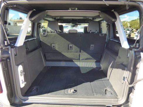 New 2025 Ford Bronco Big Bend w/ Black Diamond Package image 12