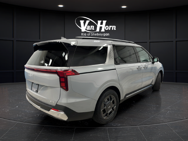 Used 2026 Kia Carnival SX FWD image 7
