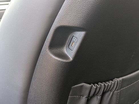 Used 2023 Hyundai Palisade SEL FWD image 17