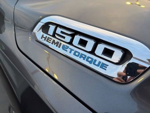 Used 2022 RAM 1500 Laramie image 6