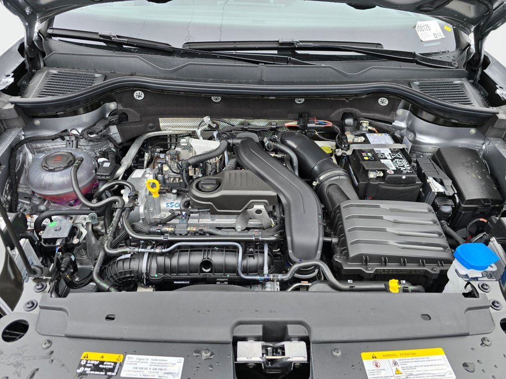 New 2026 Volkswagen Taos SE AWD/4WD image 12