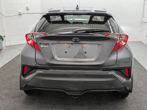 Used 2020 Toyota C-HR LE image 18