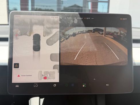 Used 2023 Tesla Model Y Performance AWD/4WD image 25