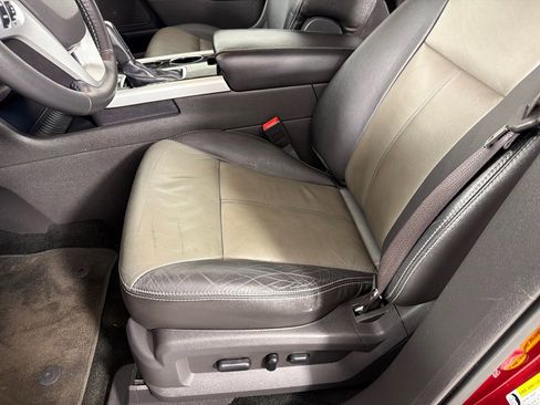 Used 2013 Ford Edge Sport w/ Driver Entry Pkg FWD image 12