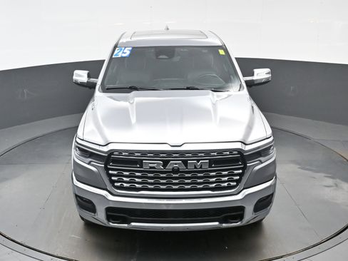 Used 2025 RAM 1500 Limited AWD/4WD image 39