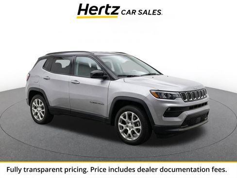 Used 2025 Jeep Compass Limited AWD/4WD image 1