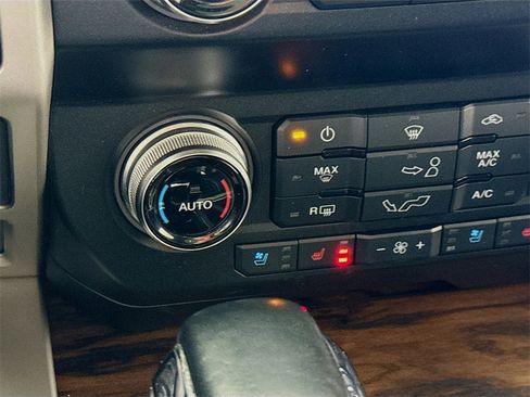 Used 2020 Ford F150 Lariat w/ Equipment Group 502A Luxury image 14