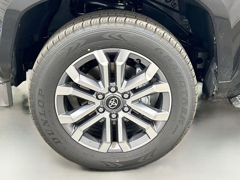 New 2026 Toyota 4Runner Limited image 8