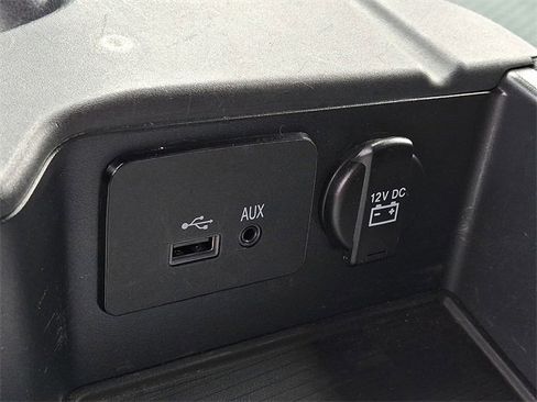 Used 2017 RAM 1500 Express image 24