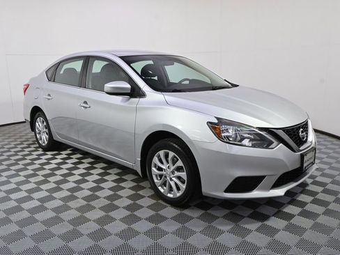 Used 2019 Nissan Sentra SV image 8