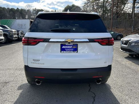 Used 2023 Chevrolet Traverse LT image 4