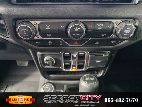 New 2026 Jeep Wrangler Unlimited Sport image 24