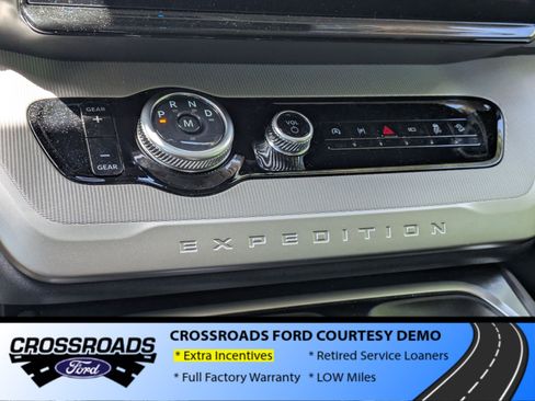 New 2026 Ford Expedition Active AWD/4WD image 21