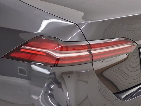 New 2026 BMW 530i w/ Convenience Package RWD image 11