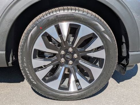 New 2026 Ford Explorer Platinum w/ LUX Leather Package image 11